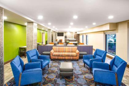La Quinta Inn by Wyndham St. Louis Hazelwood - Airport North - image 15