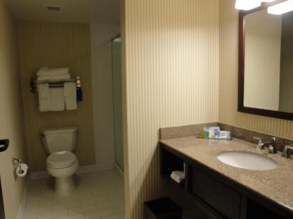DoubleTree by Hilton Cincinnati Airport - image 19