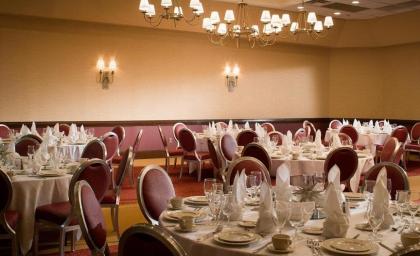 DoubleTree by Hilton Cincinnati Airport - image 9