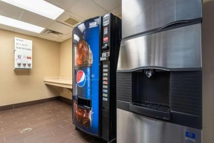 Comfort Suites Cincinnati Airport - image 13