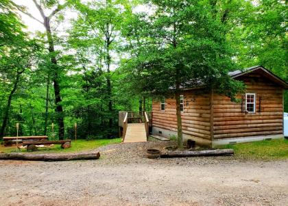 Lil' Log at Hearthstone Cabins and Camping - image 10