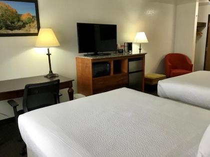 Jorgenson's Inn & Suites - image 11