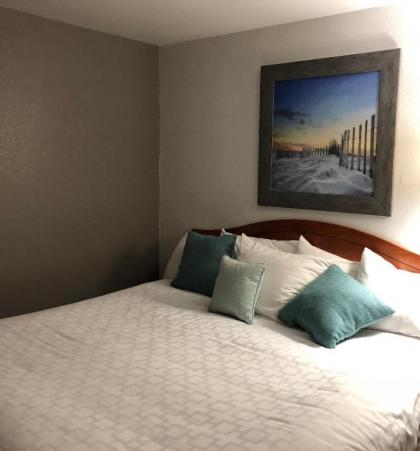 Jorgenson's Inn & Suites - image 2
