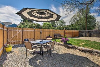 Sweet Helena Cottage Pet Friendly and Walkable - image 2
