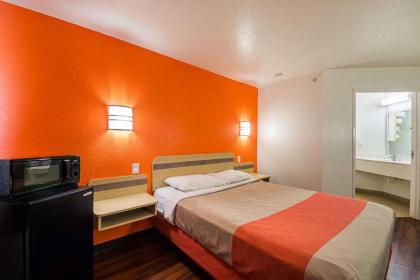 Motel 6-San Antonio TX - Sea World North - image 6