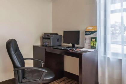 Sleep Inn Henderson - image 15