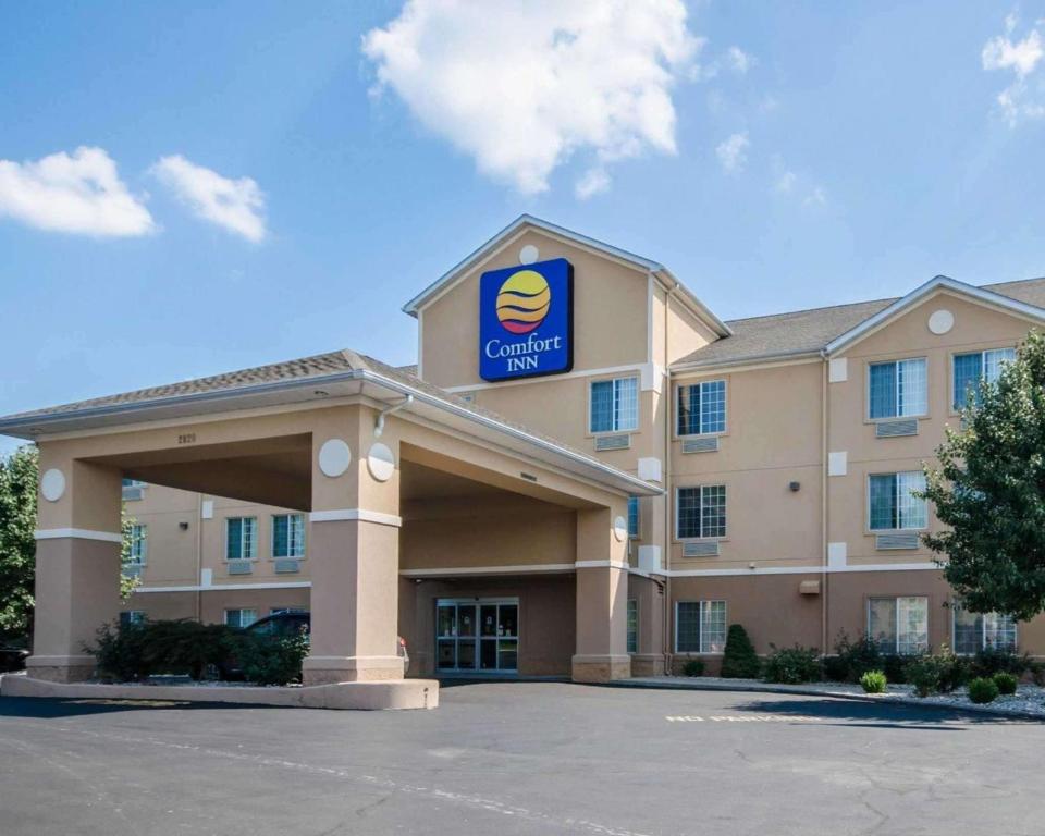 Comfort Inn Henderson - main image