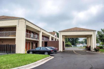 Econo Lodge Henderson I-85