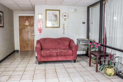 Econo Lodge Henderson I-85 - image 12