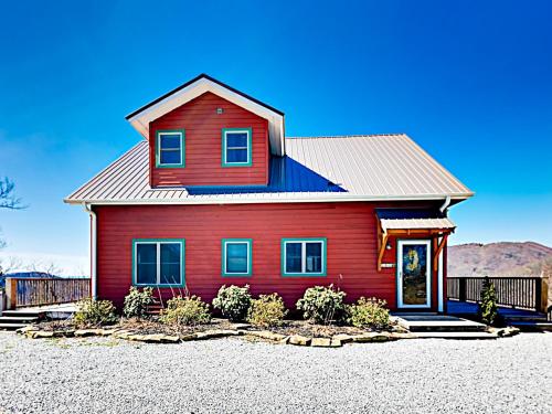Mountaintop Home Home - main image