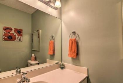Kanuga Place Condo Less Than 1Mi From Dwntwn Hendersonville - image 2