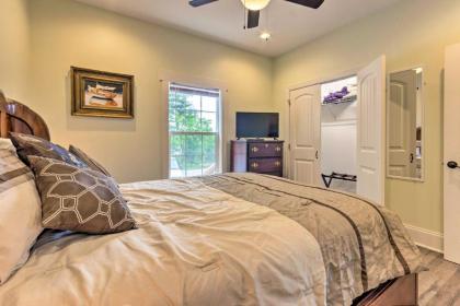 Airy Apartment with Deck - Walk to Main Street! - image 13