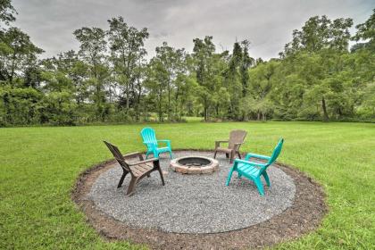 Quiet Home with Fire Pit and BBQ 5 Mi to Downtown - image 2