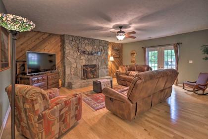 Quiet Home with Fire Pit and BBQ 5 Mi to Downtown - image 3