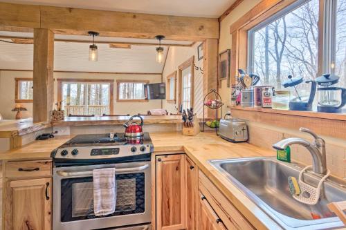 Hendersonville Cabin with Hot Tub and Fire Pit! - image 3