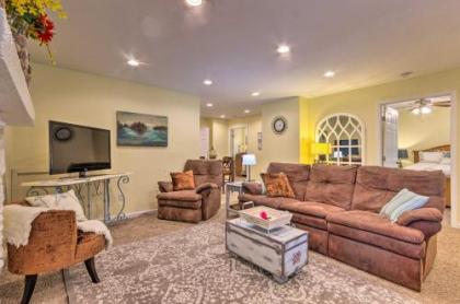 Charming Hendersonville Home 1 Mi to Main St! - image 4