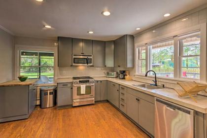 Dog-Friendly Home with Yard 1 Mi to Downtown! - image 9