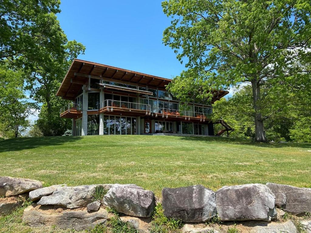 Innisfree Farm - main image