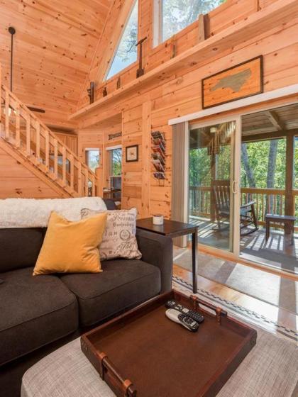 Waterfall Retreat - image 8