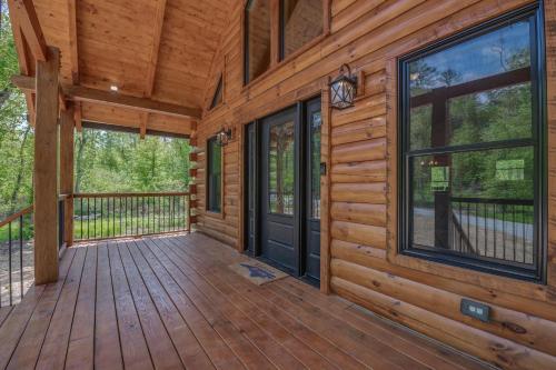 Clear Creek Hideaway - main image