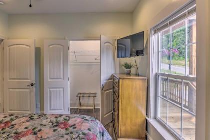 Airplane Hangar Home Quarter Mi to Downtown - image 10