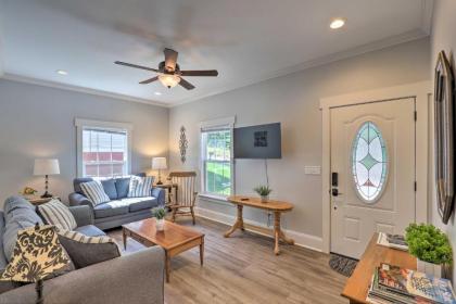 Airplane Hangar Home Quarter Mi to Downtown - image 15