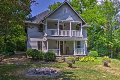 Peaceful mtn Cottage Pergola BBQ and Fire Pit North Carolina