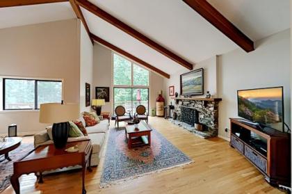Exceptional Vacation Home in Hendersonville home