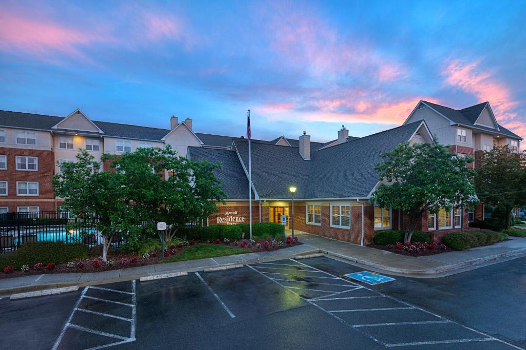 Residence Inn Richmond Northwest - image 2