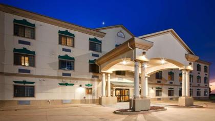 Best Western Henrietta Inn & Suites - image 1