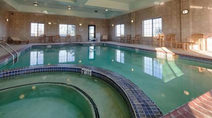 Best Western Henrietta Inn & Suites - image 10