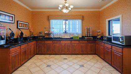 Best Western Henrietta Inn & Suites - image 15