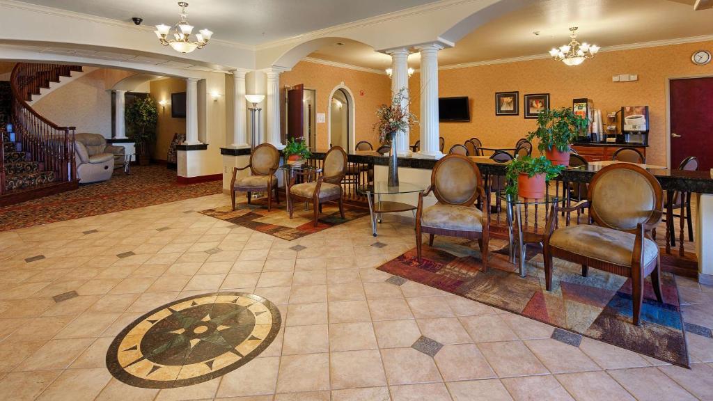 Best Western Henrietta Inn & Suites - image 5
