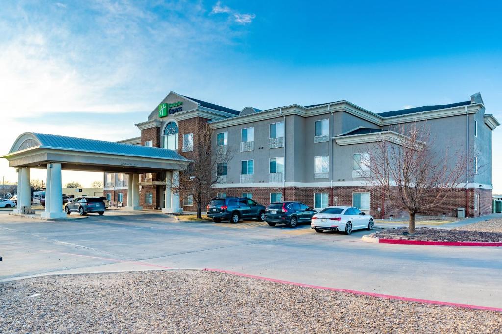 Holiday Inn Express Hereford an IHG Hotel - main image