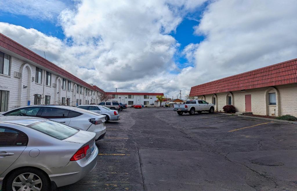 Motel 6 Hermiston - image 2