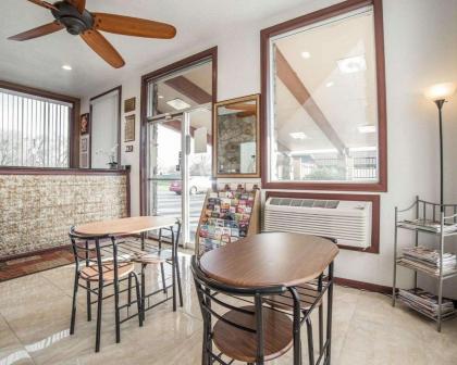 Rodeway Inn & Suites Hermiston - image 4