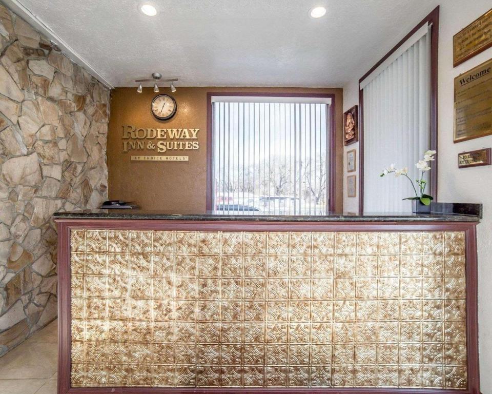 Rodeway Inn & Suites Hermiston - image 6