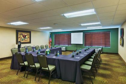 Oxford Suites Hermiston - image 11