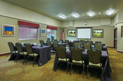 Oxford Suites Hermiston - image 14