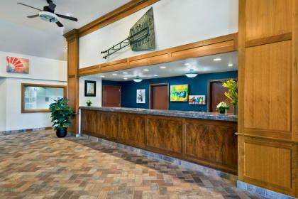 Oxford Suites Hermiston - image 9