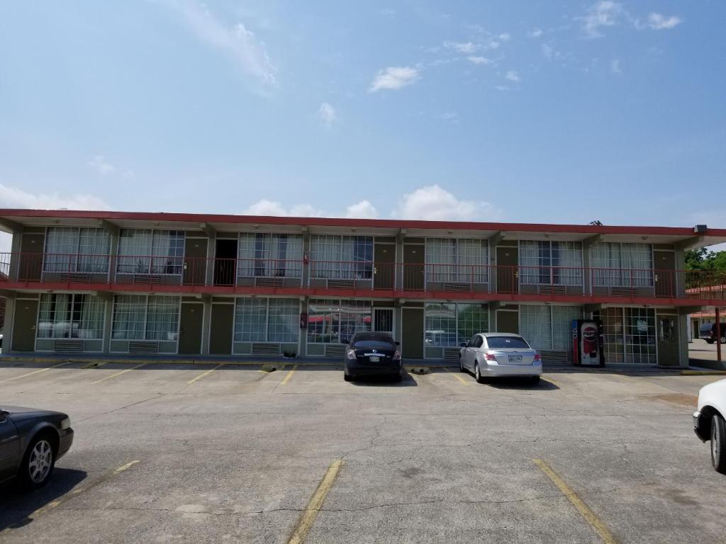 Hermitage Inn - image 5