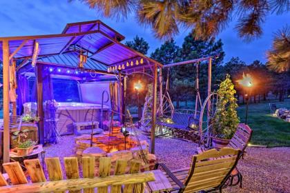 Hermosa Ground-Lvl Home with 5 Acres Patio and Hot Tub
