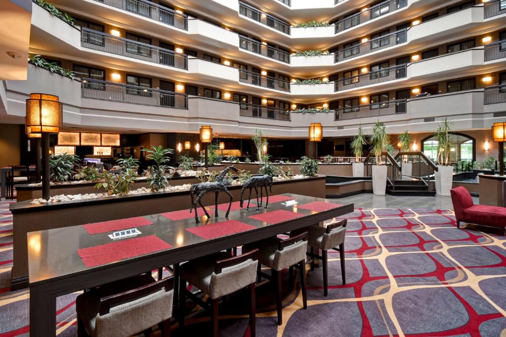 Embassy Suites by Hilton Dulles Airport - main image