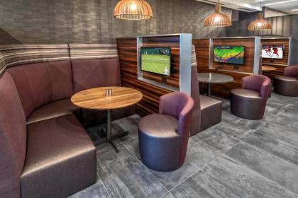 Courtyard by Marriott Dulles Airport Herndon - image 3