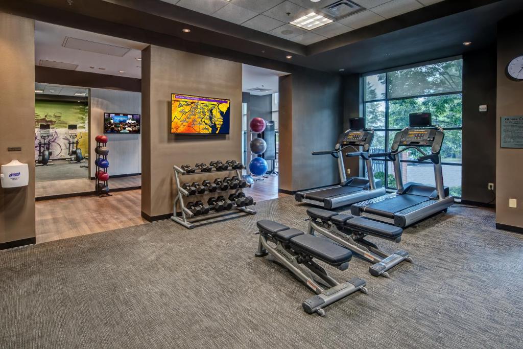 Courtyard by Marriott Dulles Airport Herndon - image 7