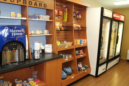 Candlewood Suites Washington-Dulles Herndon an IHG Hotel - image 10