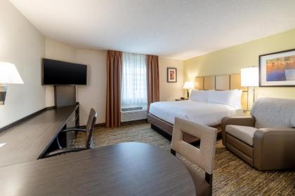 Candlewood Suites Washington-Dulles Herndon an IHG Hotel - image 14