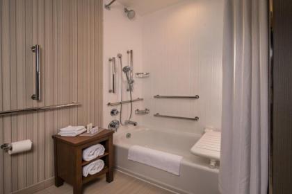 Courtyard by Marriott Hershey Chocolate Avenue - image 12
