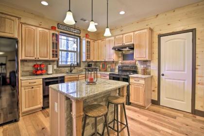 Hiawassee Cabin with Game Room - 9 Mi to Chatuge Lake - image 2