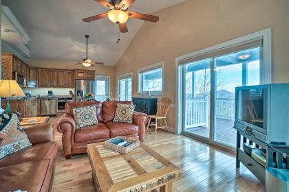 Lake-View Condo with Covered Deck in Hiawassee!